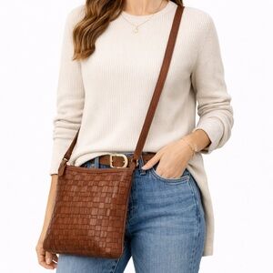 Vilenca Holland Anthropologie Authentic Genuine Leather Crossbody Bag w/W…​